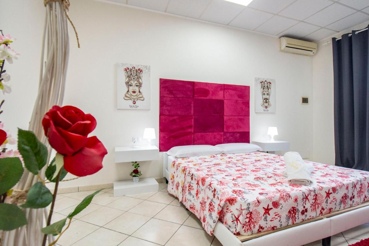 Royal Playa Suite And Apartament -Private Parking- Self Chek Out Катания Екстериор снимка