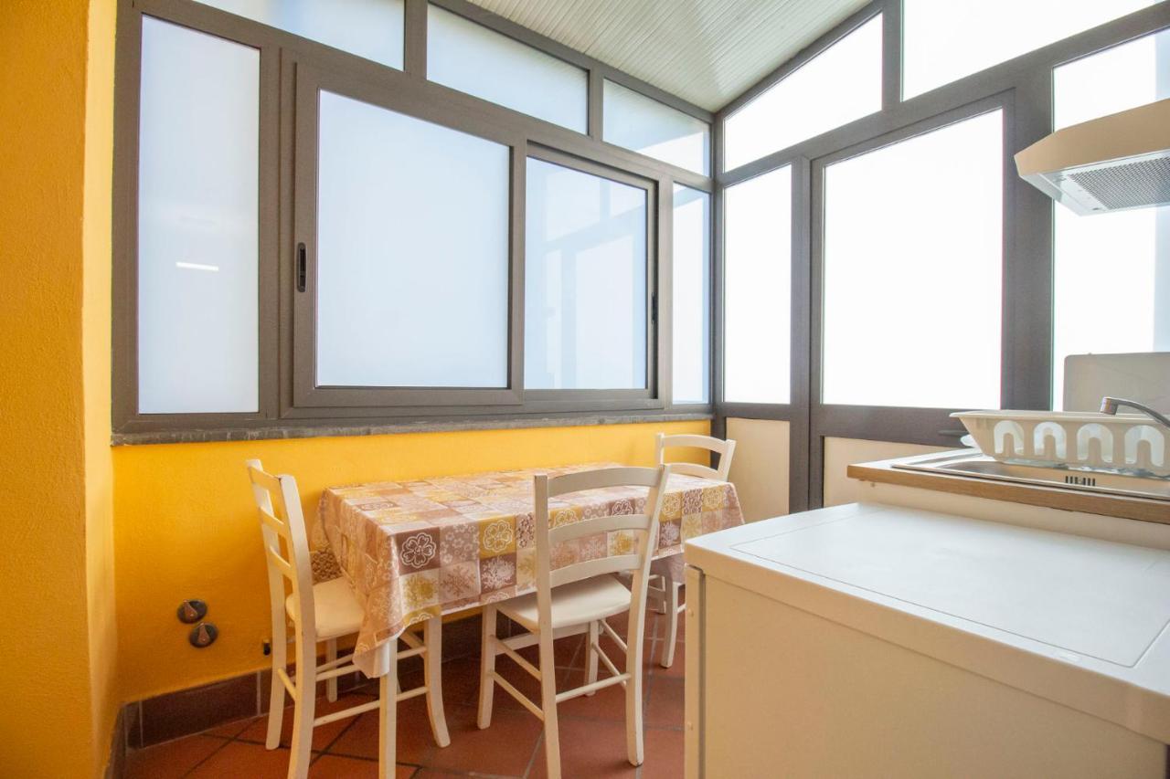 Royal Playa Suite And Apartament -Private Parking- Self Chek Out Катания Екстериор снимка