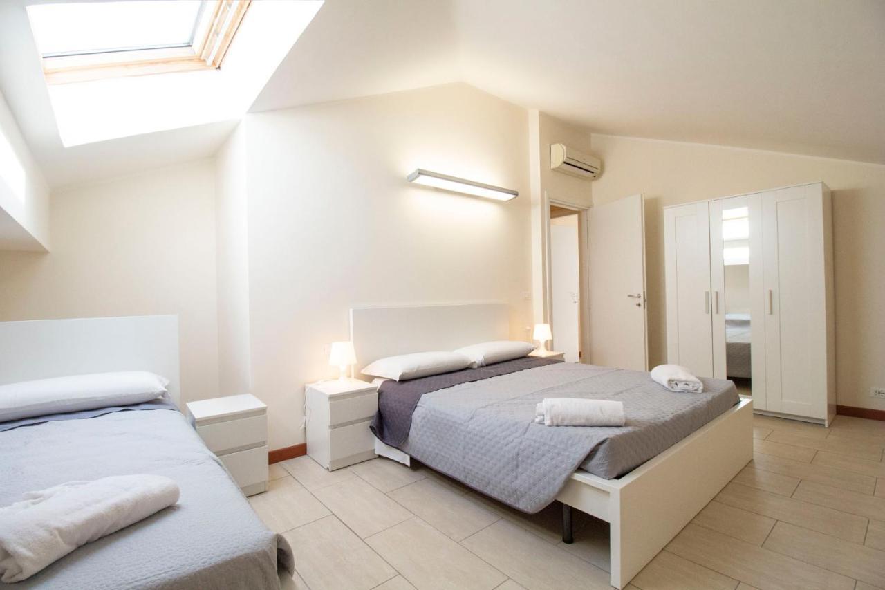 Royal Playa Suite And Apartament -Private Parking- Self Chek Out Катания Екстериор снимка