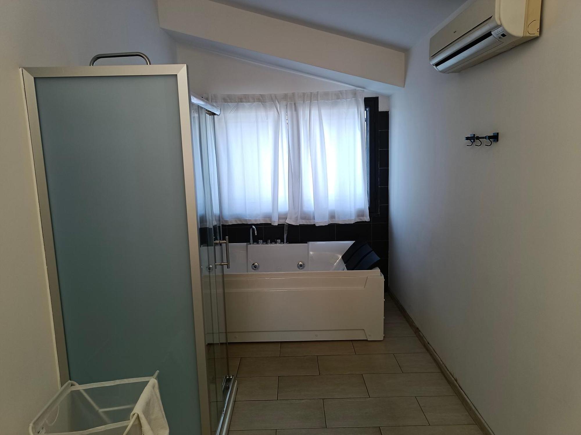 Royal Playa Suite And Apartament -Private Parking- Self Chek Out Катания Екстериор снимка